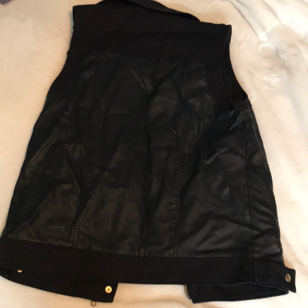 ‼️SOLD‼️black faux leather studded vest - Picture 7 of 9